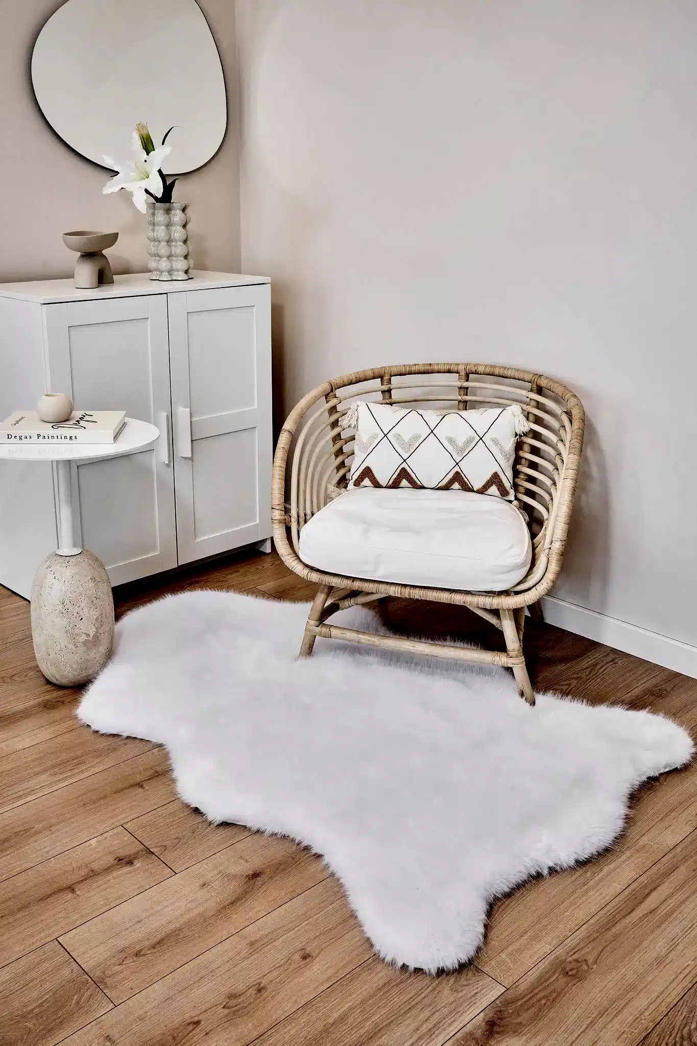 Reiki Kesme Halı (Özel Ölçü) - Beyaz